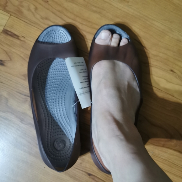 Brand New Sandals - Picture 9 of 9